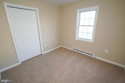 Bedroom - 402 S Main St, Hurlock, MD 21643 photo 3 of 5