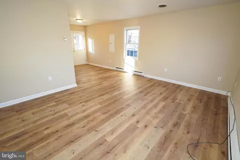 Living - 402 S Main St, Hurlock, MD 21643 photo 1 of 1