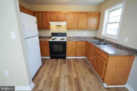 Kitchen - 402 S Main St, Hurlock, MD 21643 photo 2 of 3