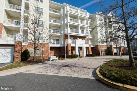 2700 Willow Oak Dr #207D, Cambridge, MD 21613