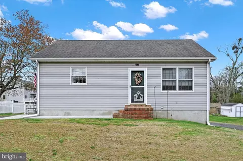 104 South St, Secretary, MD 21664