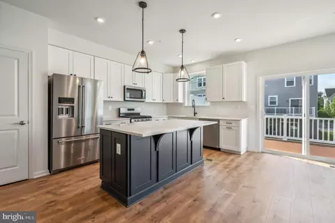 301 Shipyard Dr, Cambridge, MD 21613 photo 2