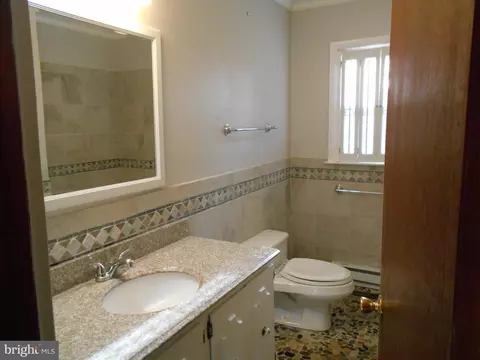 5801 Phyllis Dr, Hurlock, MD 21643 photo 9