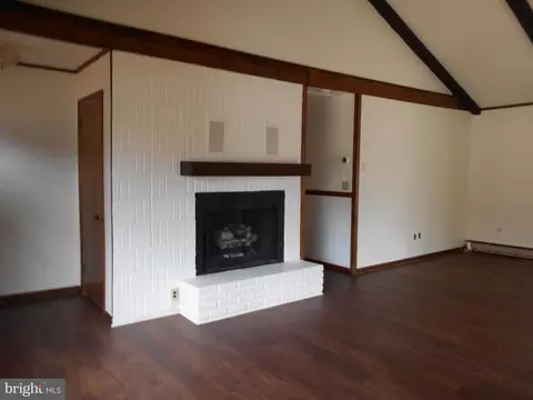 5801 Phyllis Dr, Hurlock, MD 21643 photo 13