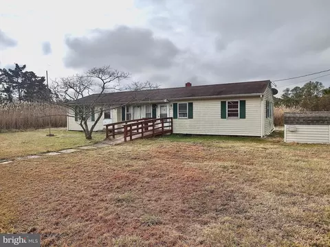 2471 Andrews Rd, Crapo, MD 21626