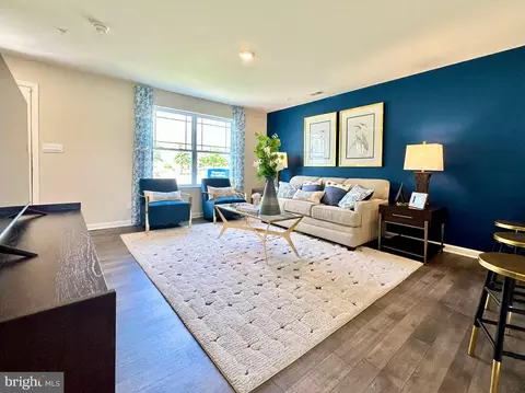 Living - 1637 Terrapin Cir, Cambridge, MD 21613 photo 3 of 5