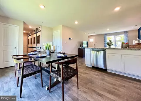 Dining - 1637 Terrapin Cir, Cambridge, MD 21613 photo 1 of 2
