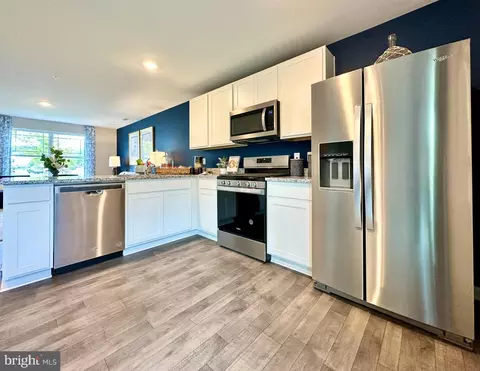 Kitchen - 1637 Terrapin Cir, Cambridge, MD 21613 photo 2 of 2