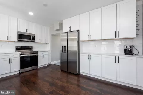 Kitchen - 105 Main St N, Hurlock, MD 21643 photo 3 of 5