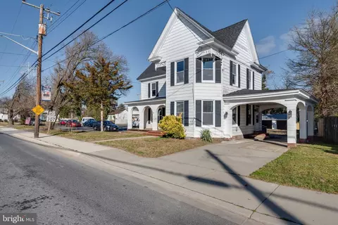 Exterior - 105 Main St N, Hurlock, MD 21643 photo 3 of 9