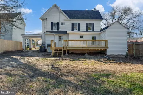 Exterior - 105 Main St N, Hurlock, MD 21643 photo 8 of 9