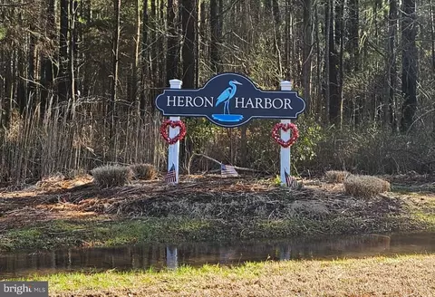 5218 Heron Rd, Cambridge, MD 21613