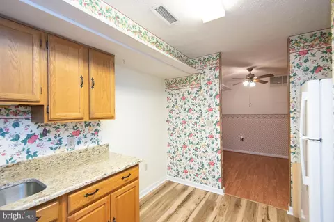 Kitchen - 408 Aurora St #408, Cambridge, MD 21613 photo 3 of 3