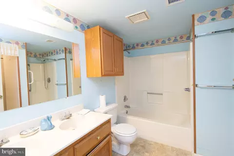 Bath - 408 Aurora St #408, Cambridge, MD 21613 photo 1 of 2