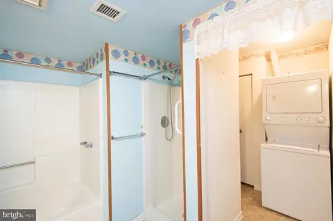 Bath - 408 Aurora St #408, Cambridge, MD 21613 photo 2 of 2