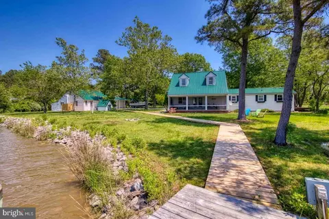 4004 Robinson Neck Rd, Taylors Island, MD 21669