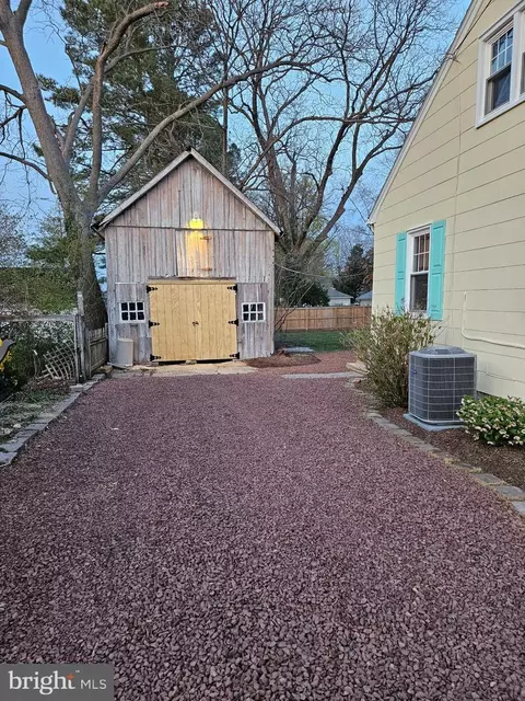 1001 School St, Cambridge, MD 21613 photo 2