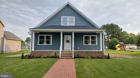208 Manning Ln, East New Market, MD 21631