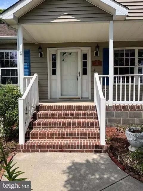 15 Holly Ter, Cambridge, MD 21613