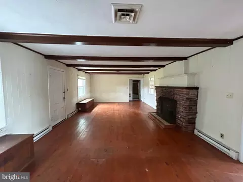 Entry Way - 1256 Hudson Rd, Cambridge, MD 21613 photo 1 of 1