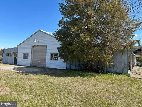 Exterior - 1256 Hudson Rd, Cambridge, MD 21613 photo 5 of 9