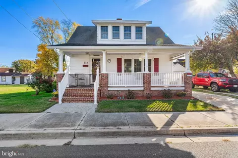 912 Peachblossom Ave, Cambridge, MD 21613