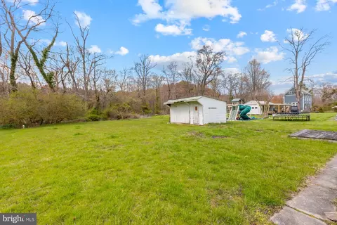 Exterior - 902 Hudson Rd, Cambridge, MD 21613 photo 3 of 5