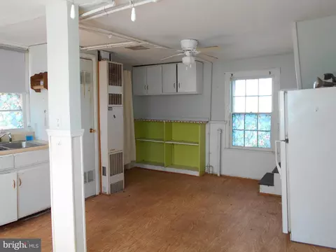 Kitchen - 323 W End Ave, Cambridge, MD 21613 photo 3 of 3