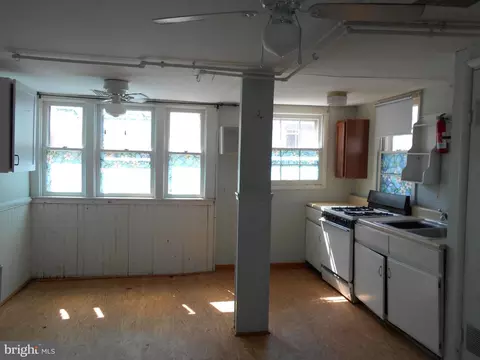 Kitchen - 323 W End Ave, Cambridge, MD 21613 photo 2 of 3