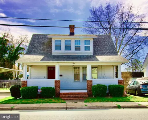 904 Peachblossom Ave, Cambridge, MD 21613