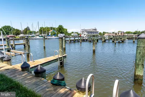 326 Shipyard Dr #326, Cambridge, MD 21613