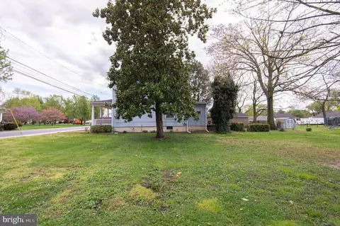 Exterior - 404 Academy St, Hurlock, MD 21643 photo 10 of 14