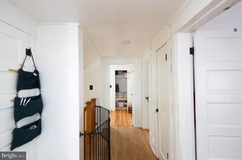 Entry Way - 404 Academy St, Hurlock, MD 21643 photo 5 of 5
