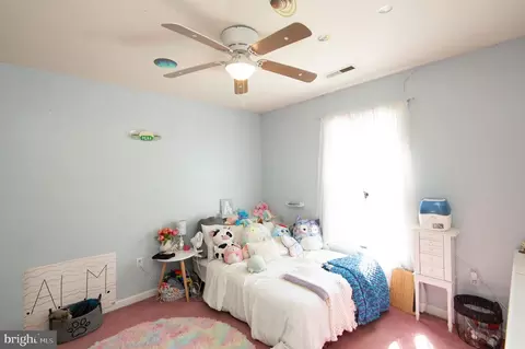 Bedroom - 6422 Suicide Bridge Rd, Hurlock, MD 21643 photo 4 of 6