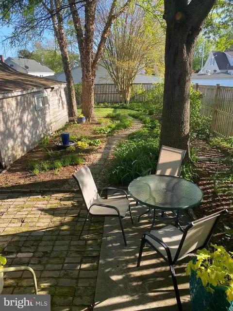 Exterior - 406 Robbins St, Cambridge, MD 21613 photo 4 of 13