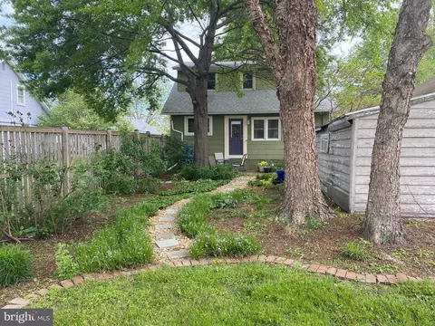 Exterior - 406 Robbins St, Cambridge, MD 21613 photo 7 of 13
