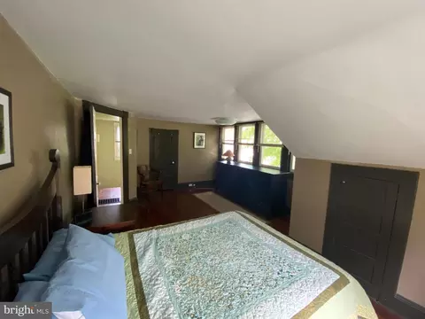 Living - 406 Robbins St, Cambridge, MD 21613 photo 4 of 4