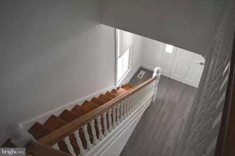 Entry Way - 121 Choptank Ave, Cambridge, MD 21613 photo 3 of 6