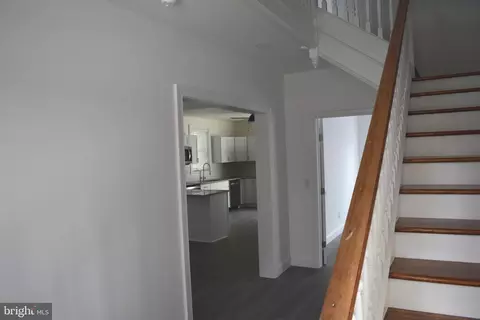 Entry Way - 121 Choptank Ave, Cambridge, MD 21613 photo 2 of 6