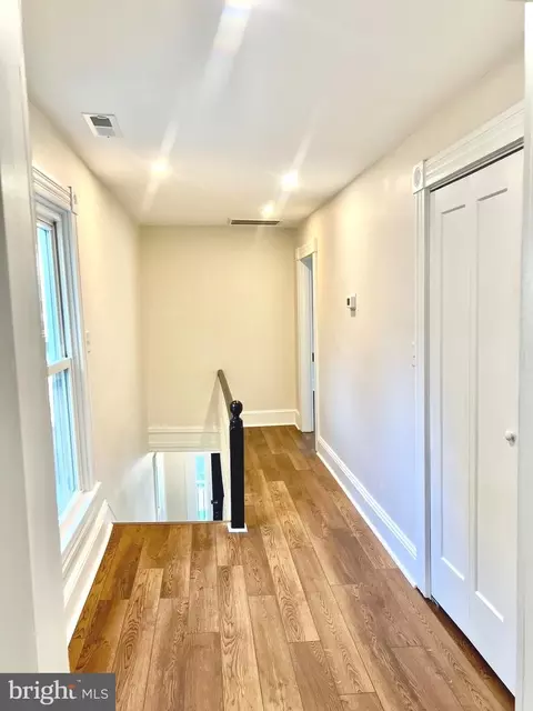 Entry Way - 204 Choptank Ave, Cambridge, MD 21613 photo 5 of 7