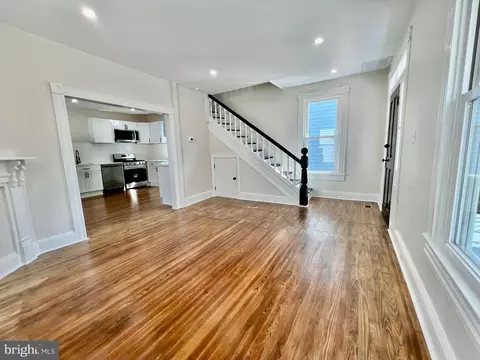 Living - 204 Choptank Ave, Cambridge, MD 21613 photo 3 of 8