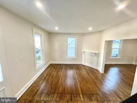 Living - 204 Choptank Ave, Cambridge, MD 21613 photo 7 of 8