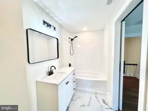 Bath - 204 Choptank Ave, Cambridge, MD 21613 photo 2 of 5