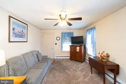 Living - 202 Rambler Rd, Cambridge, MD 21613 photo 3 of 3