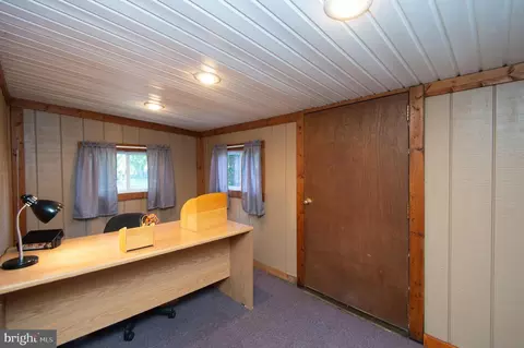Entry Way - 202 Rambler Rd, Cambridge, MD 21613 photo 4 of 5