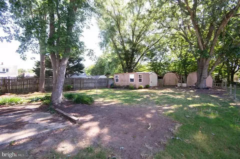 Exterior - 202 Rambler Rd, Cambridge, MD 21613 photo 8 of 10