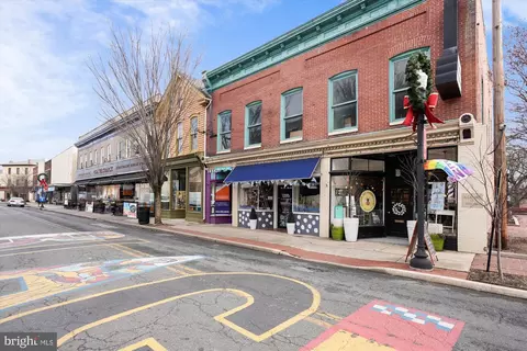 Exterior - 608 High St, Cambridge, MD 21613 photo 7 of 10