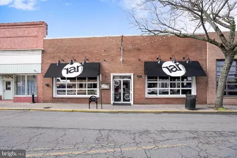 Exterior - 608 High St, Cambridge, MD 21613 photo 9 of 10