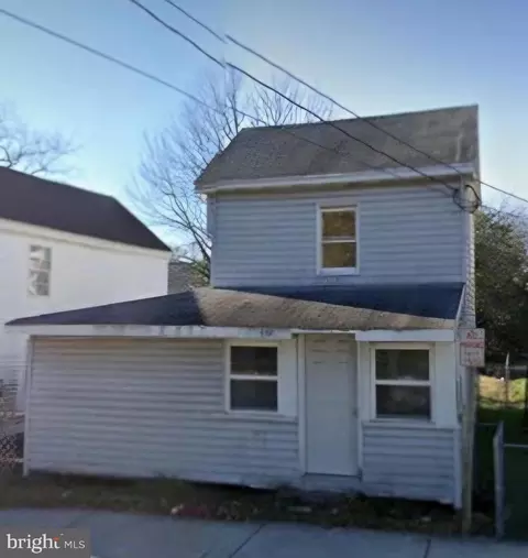 719 Pine St, Cambridge, MD 21613 photo 3