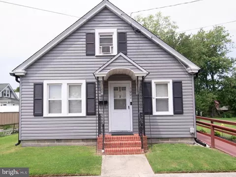 1001 Peachblossom Ave, Cambridge, MD 21613
